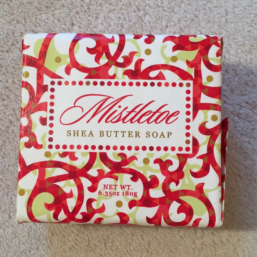 Mistletoe Shea Butter Beauty Soap Large Bar 6.35oz